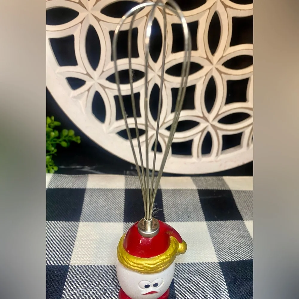 Christmas Ornament Whiskie De Noel Grumpy Egg Whisk‎ White/Red Standing Mini G2